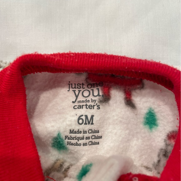EUC Carter's Santa Pajamas, 6 months - Picture 4 of 4